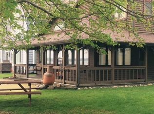 8069 E Rosella St, Syracuse, IN 46567