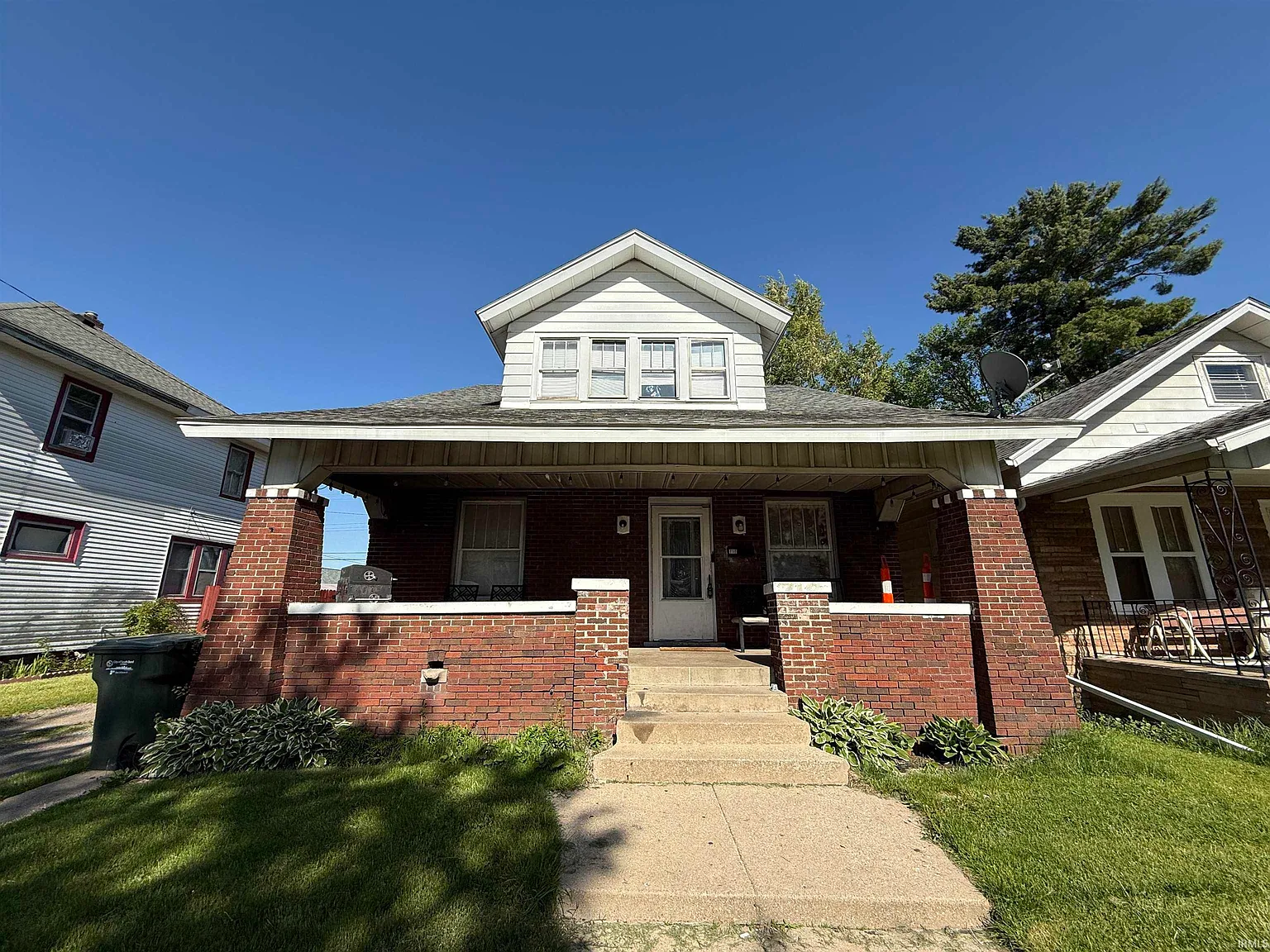 710 N Johnson St photo 1