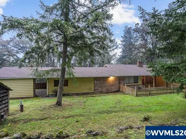 38632 Green Dr, Lebanon, OR 97355