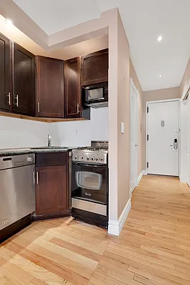 Rented by Cooper & Cooper Real Estate | media 12