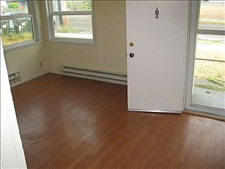 2nd image of 4204 S Kenyon St