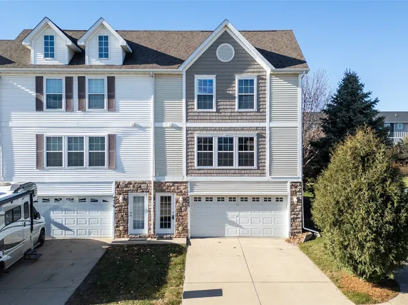 4440 153rd St, Urbandale, IA 50323