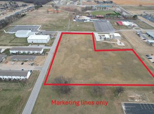 E 11th St, Grove, OK 74344