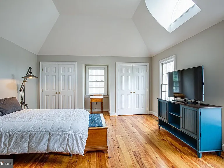 507 Hanover St — Photo 14