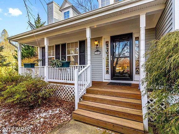 3rd image of 300 Pickett Ct