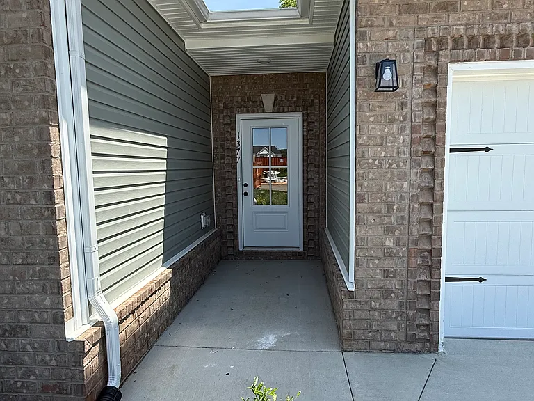 1377 Mourning Cloak Dr — Photo 3