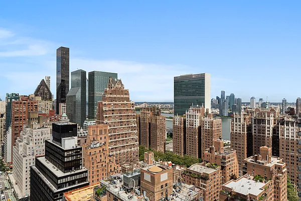 Rented by Compass | media 29