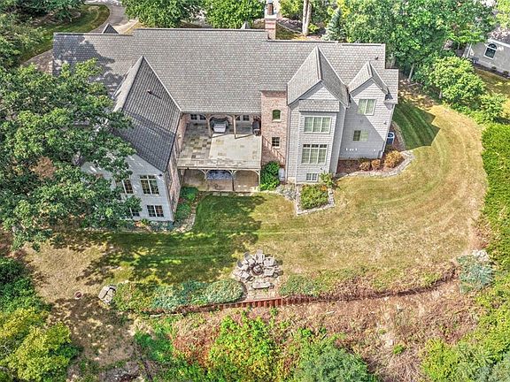 4th image of 10 Allen Bend Pl