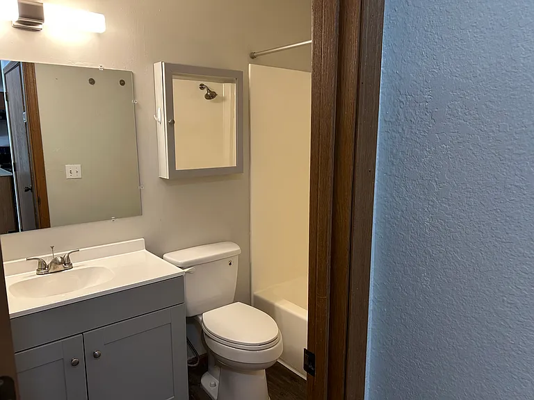 9560 E Lincoln St #2 — Photo 5