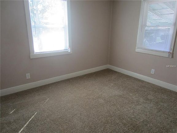 4th image of 1008 W 20th St