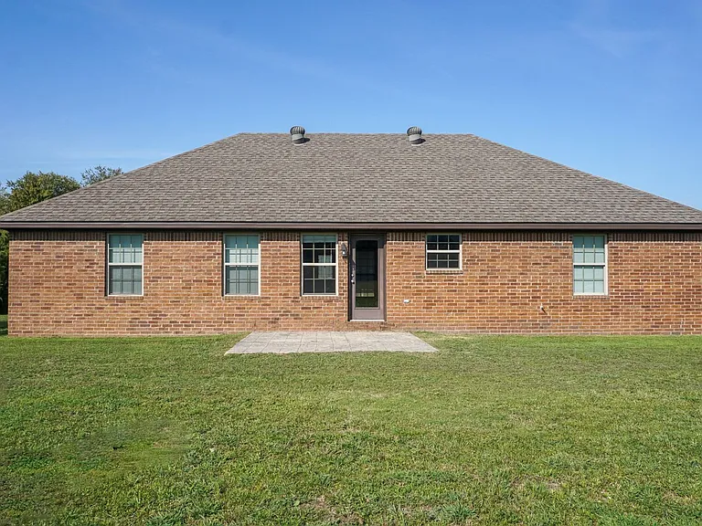 233 County Road 416 — Photo 15