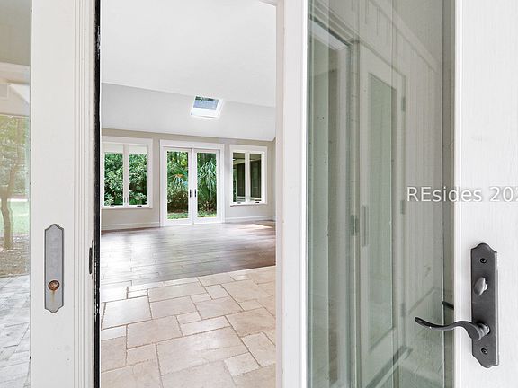 2nd image of 3 Deerfield Rd
