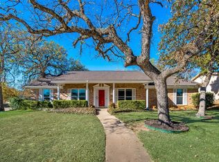 1317 Wade Dr, Bedford, TX 76022