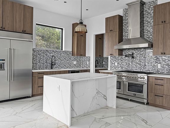 5th image of 4997 Comanche Dr