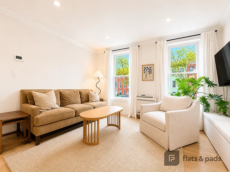 480 Warren St #2C — Photo 3