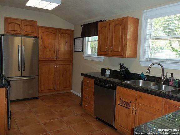 5th image of 310 Kampmann Blvd