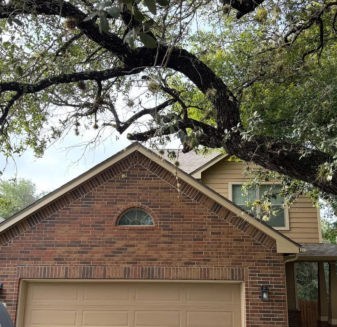 3 bed, 2.5 bath, 1738 sqft, $2,000 — Photo 2