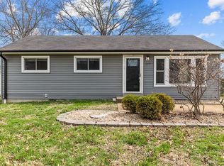 110 Birchwood Dr, Ballwin, MO 63011