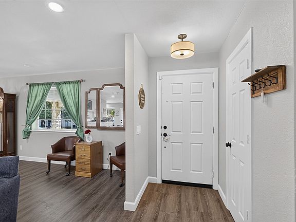 5th image of 4509 Starlight Dr