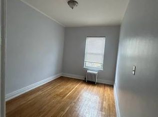 98 W Hoffman Ave #A, Lindenhurst, NY 11757