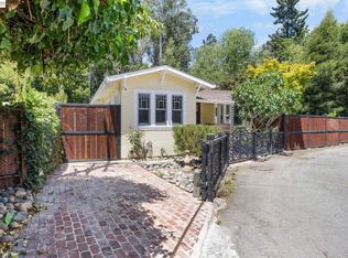 2521 Pleasant St, Oakland, CA 94602