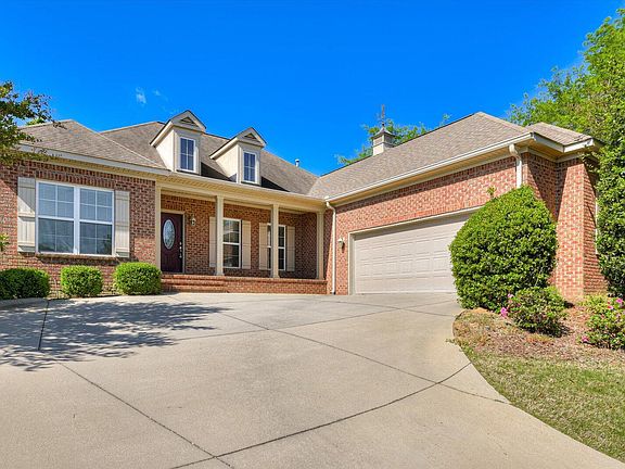 4th image of 141 Twin Ponds Ln