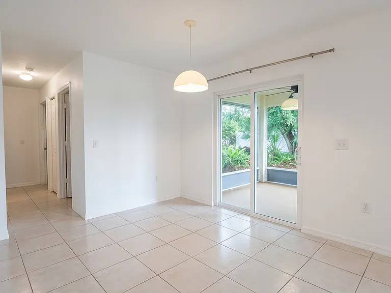 1022 Foster Rd #B — Photo 5