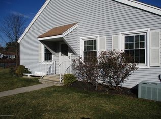 83 Parkway Dr UNIT F, Freehold, NJ 07728