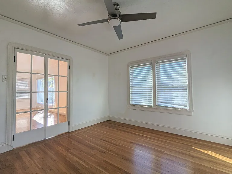 4736 Meldon Ave — Photo 7