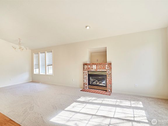 3rd image of 3421 49th Street NE