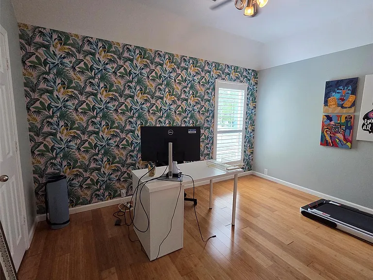 8208 Endeavor Cir — Photo 19