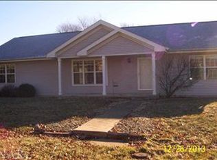 407 SW 4th St, Atlanta, IL 61723