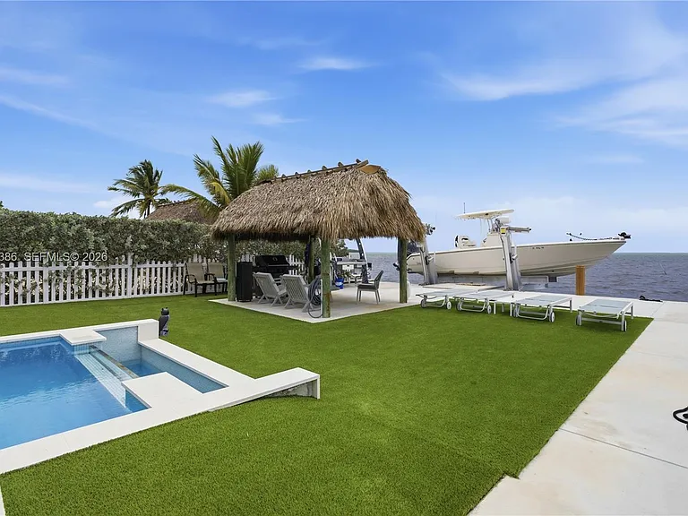235 Tavernier Dr — Photo 60