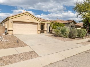 10571 E Carolina Willow Ln, Tucson, AZ 85747