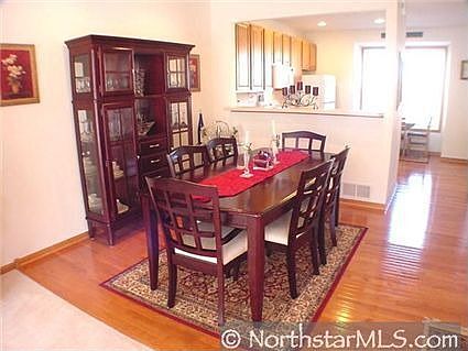 Large Dining Room w/Hardwood Floors