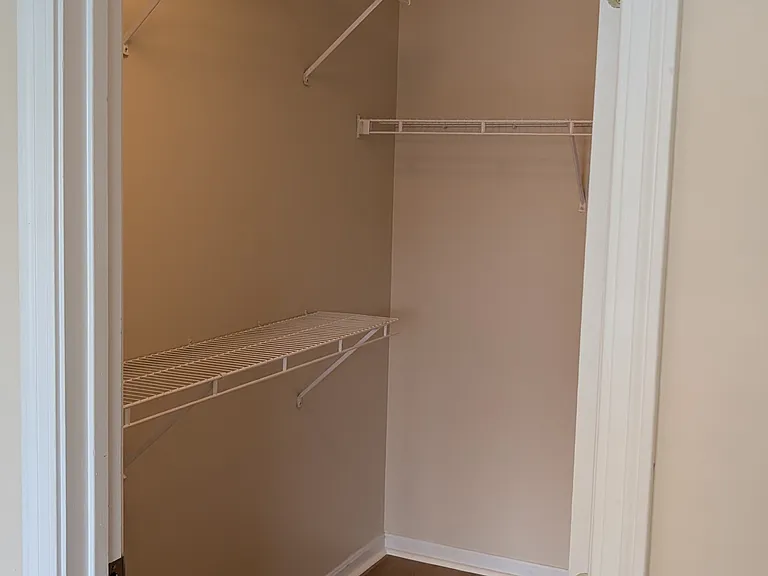 5835 Southwater Dr — Photo 14