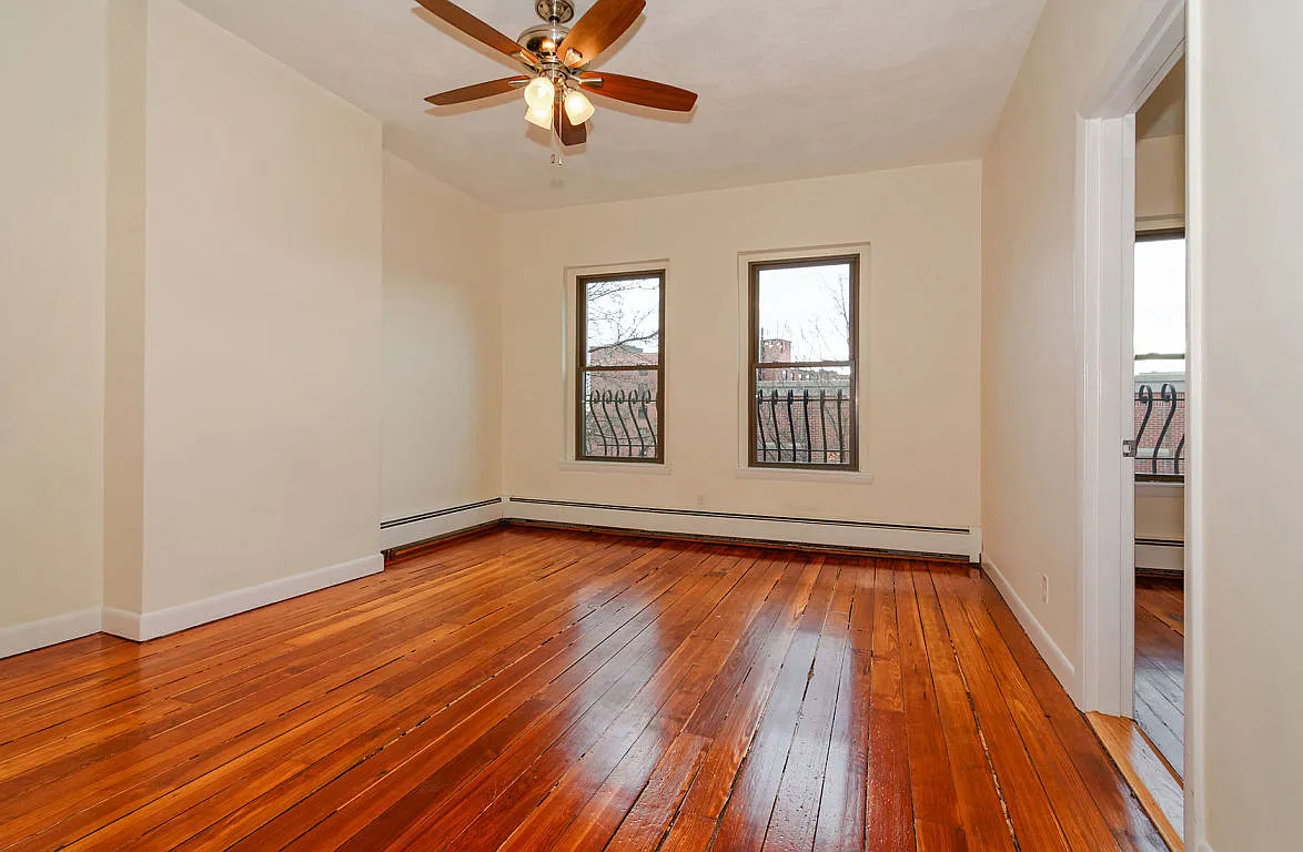 Building Photo - 114 Union Park St #3