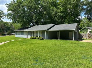 1716 Smallwood St, Jackson, MS 39212