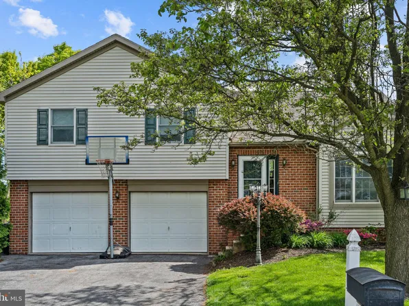 406 Gold Finch Dr #L-0048, Palmyra, PA 17078