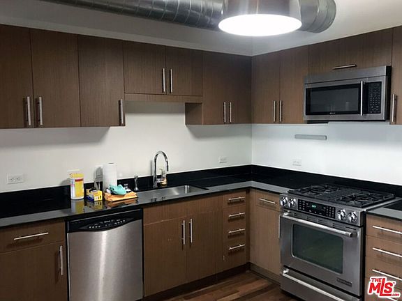 5th image of 530 S Hewitt St Unit 344