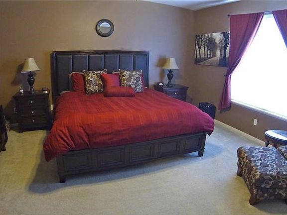 5th image of 2108 Callingwood Dr