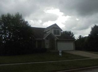 800 Aspen Way, Genoa, IL 60135