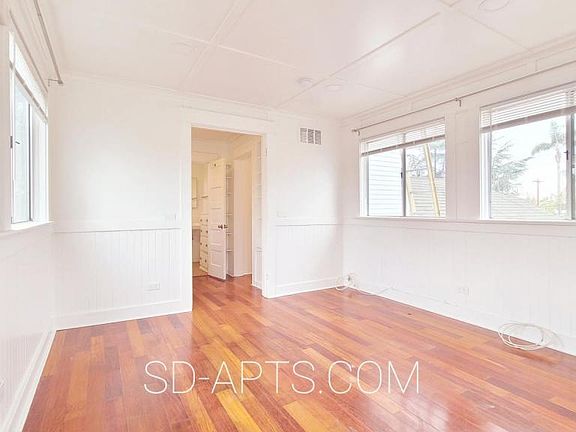 5th image of 4137 Falcon St
