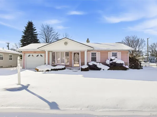 532 Michigan Ave, Marysville, MI 48040