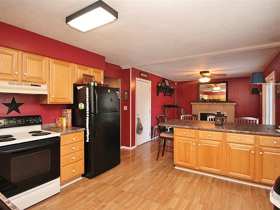 3rd image of 508 Ash Ln