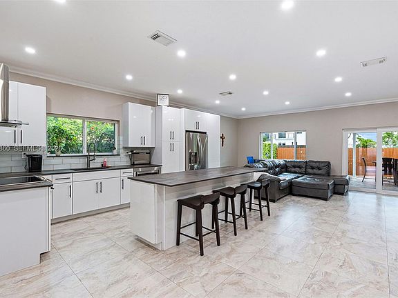 3rd image of 15717 SW 138th Ter
