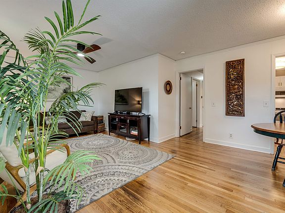 5th image of 6612 Frances St