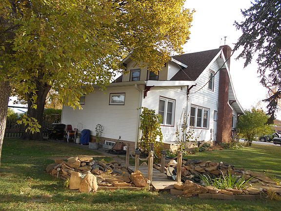 4th image of 417 Central Ave N