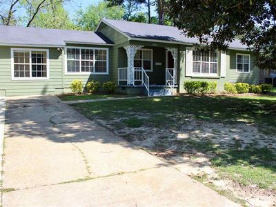 1108 Adkins Blvd, Jackson, MS, 39211