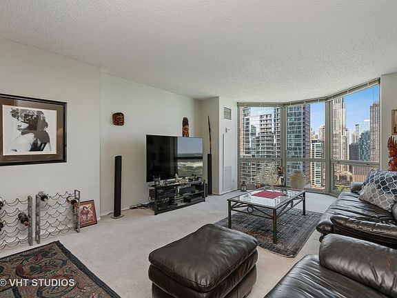 4th image of 195 N Harbor Dr APT 2401